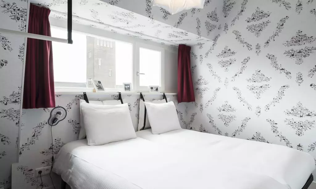 Maastricht: Doppel- oder Vierbettzimmer mit Frühstück