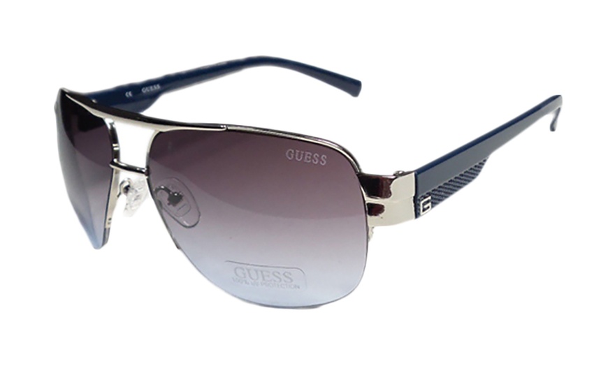 Image 7: Guess Unisex Sunglasses