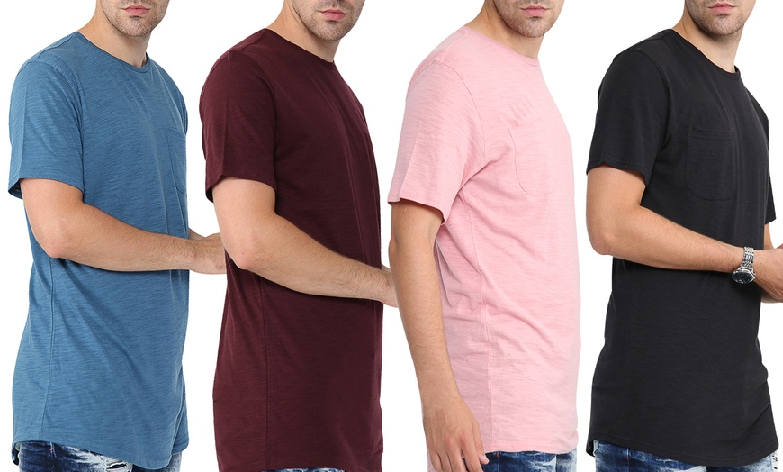 Image 12: One-, Three- or Seven-Pack of Men's Plain Textured Long T-Shirt