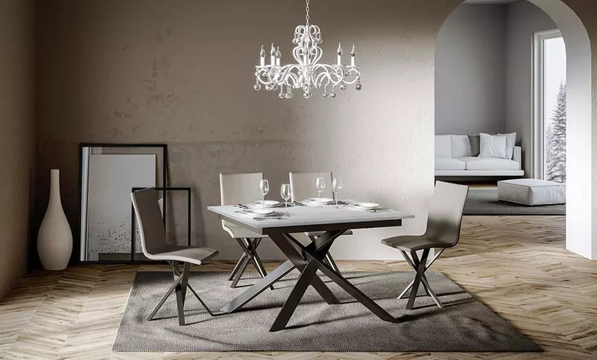 Image 4: Uitschuifbare eetkamertafel 'Ganty'