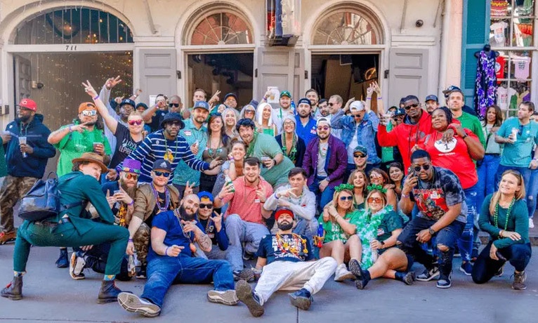 Experience New Orleans Bourbon Street: 1, 2, or 4-Person Bar Crawl 