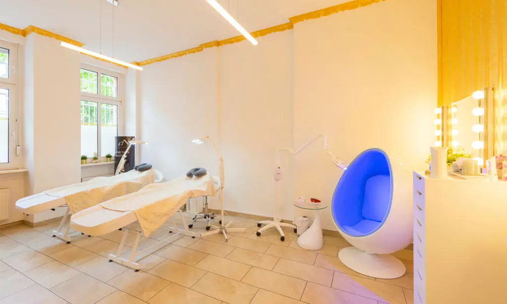 Wimpern-Lifting inkl. Keratin-Serum opt. inkl. Färben für 1 Person