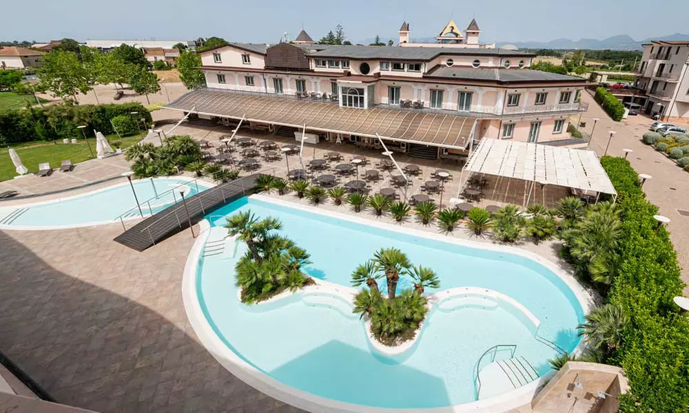 Salerno 5*: camera Exclusive con colazione, Spa e cena per 2