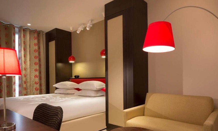 Image 7: Paris: Double Room with Breakfast, Spa and Optional Massage