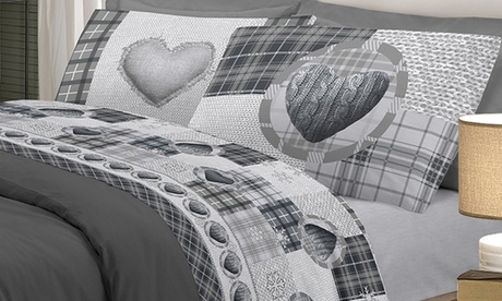 Completo lenzuola Love Mountain disponibile in 3 misure e 4 colori