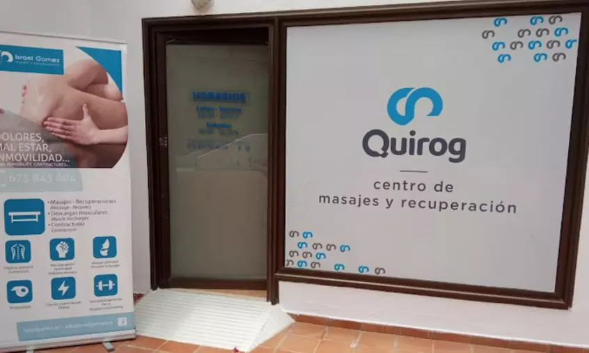 Reflexología podal con masaje drenante en piernas en Centro Quirog