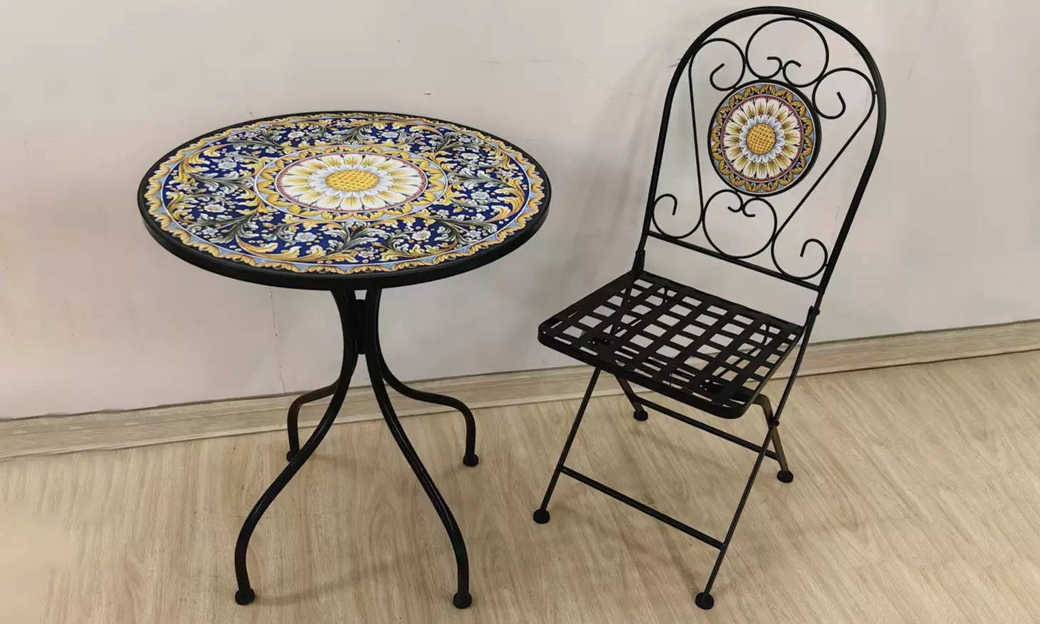 Set con tavolino e sedie da esterno BuyBuy