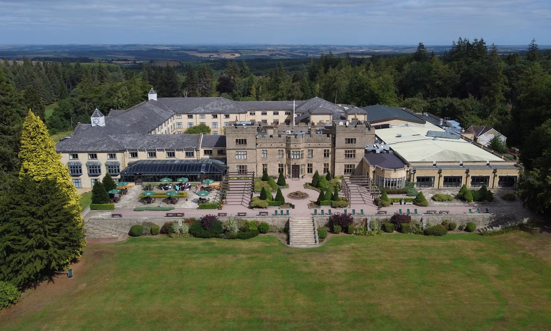 Northumberland: 1 Night Stay w/Breakfast, Dining Credit, and Late C/O