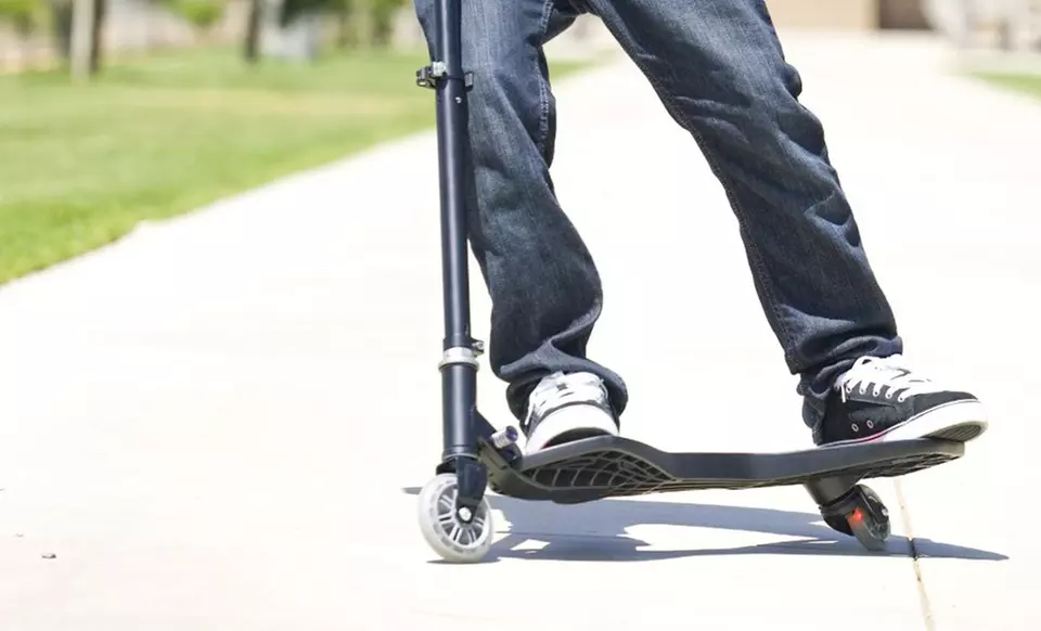Street Surfing Whiplash Scooter. Free Returns. - Primary Image