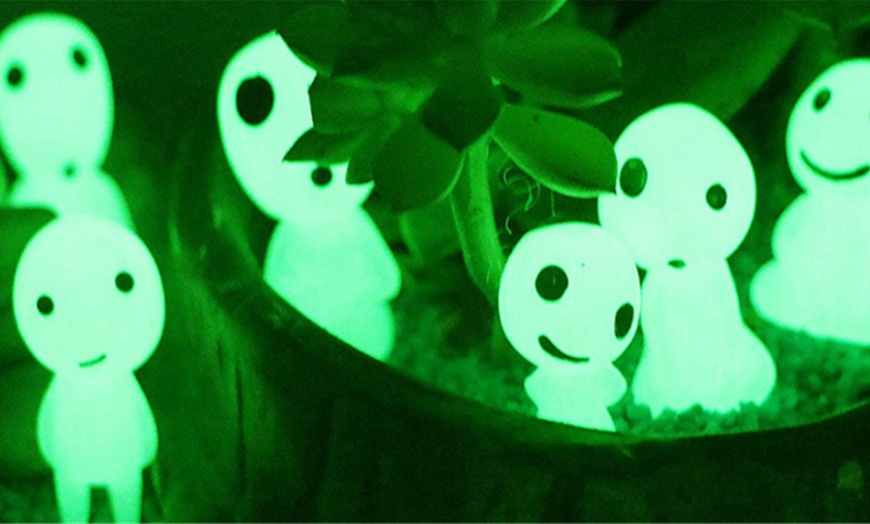 Image 4: Five or Ten Garden Miniature Luminous Ghost Kits