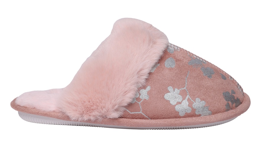 Image 8: Women's winter Slip-On Slippers