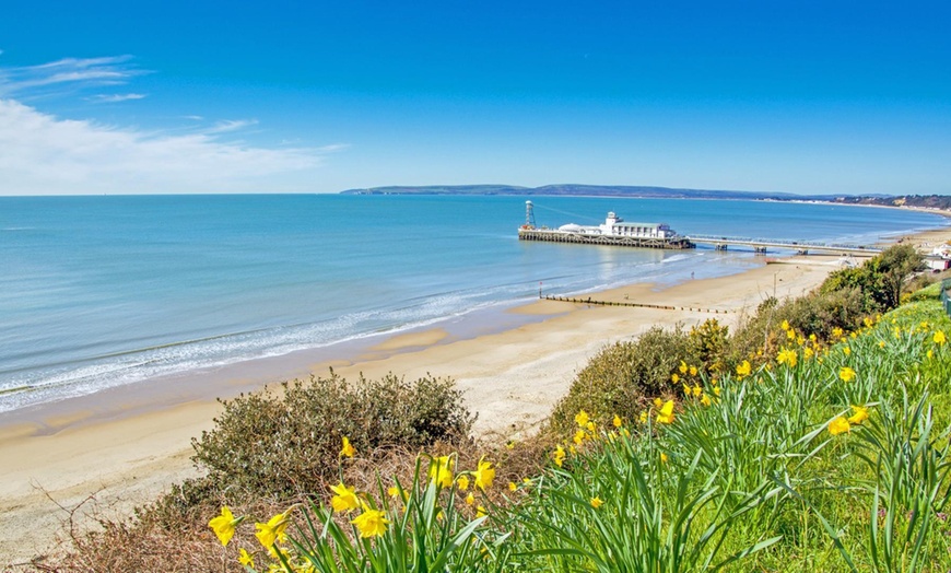 Image 1: Bournemouth Bliss: Seaside Escape with Breakfast 