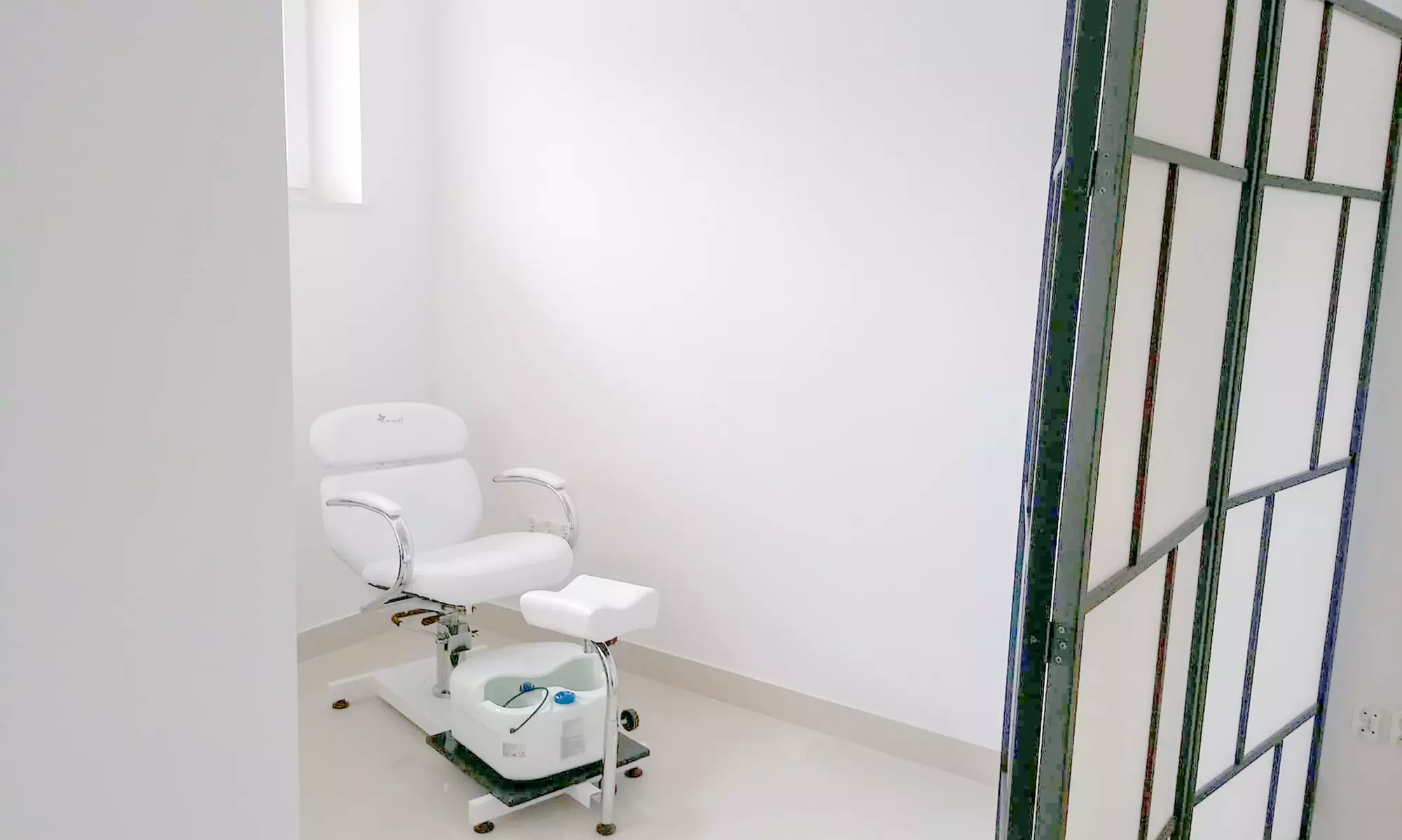 Luksusowa pielęgnacja: oczyszczenie i odnowa skóry w 12 krokach