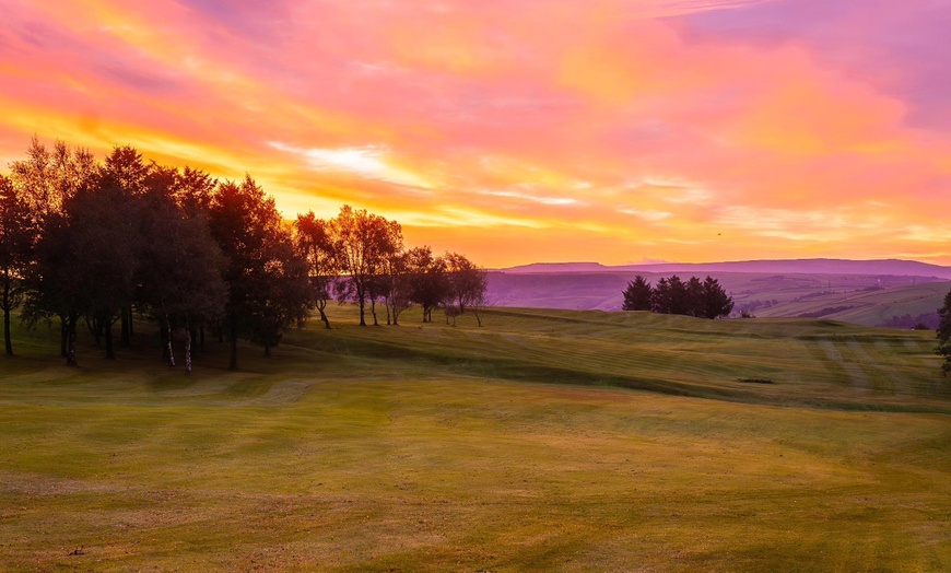 Image 6: Ultimate Golfing Experience at Werneth Low Golf Club