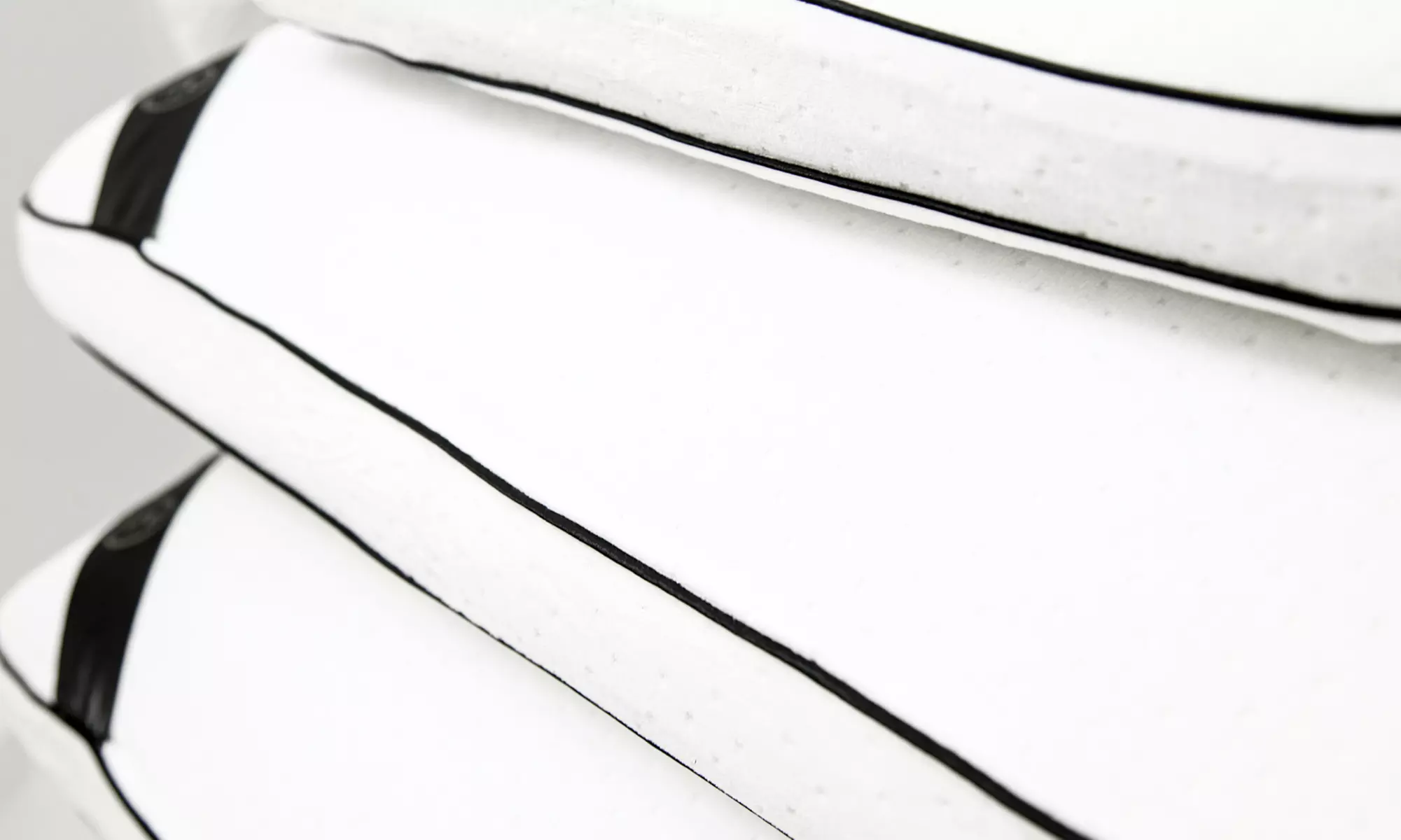 Sampur Nackenstützkissen mit Memory-Schaum