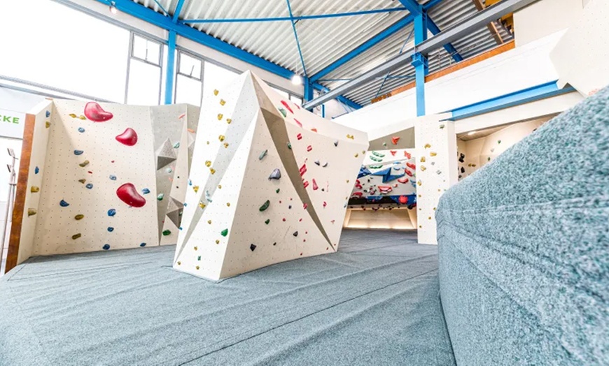 Image 4: Tageseintritt in die Boulderhalle inkl. Kletterschuhe