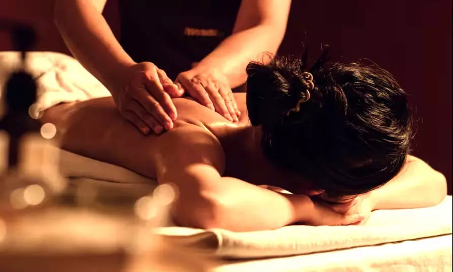 Jusqu'à 46% de remise sur  chez Beauty House by Gigi