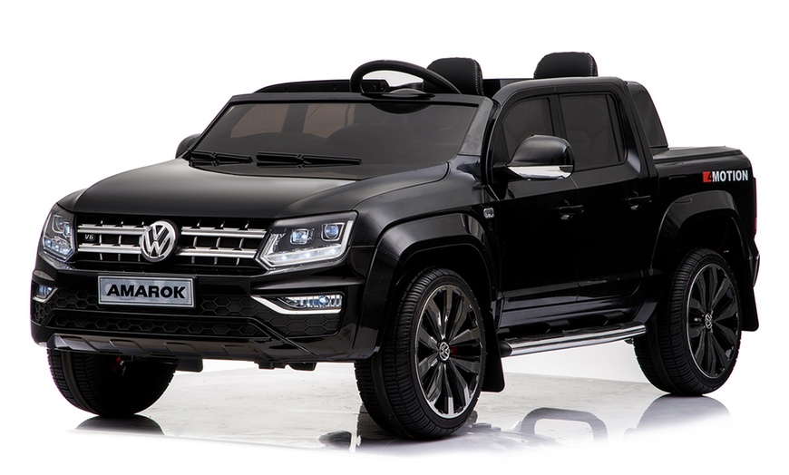 Image 4: Kids' Volkswagen Amarok Toy Car