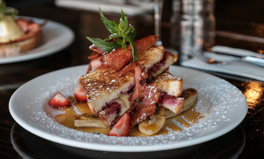 Image 9: Lunch or Dinner & Drinks in the Vibrant Preston Street Precinct