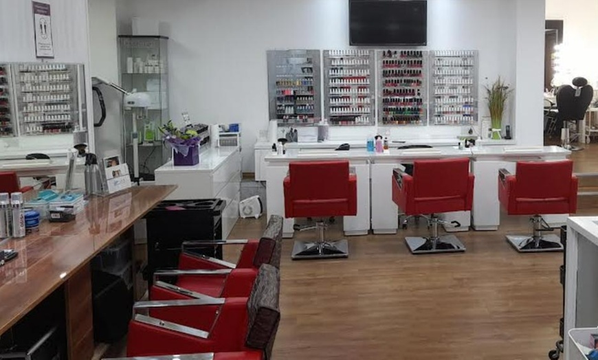 One Hour Pamper Package Lux Laser And Beauty Clinic Groupon