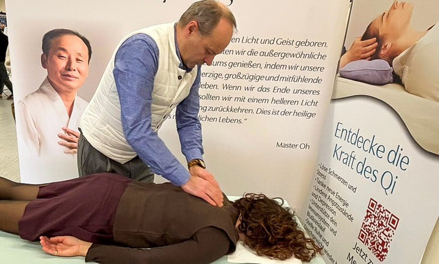 Image 1: Bis zu 57% Rabatt auf den Massage – Akupressur bei SunKyeong