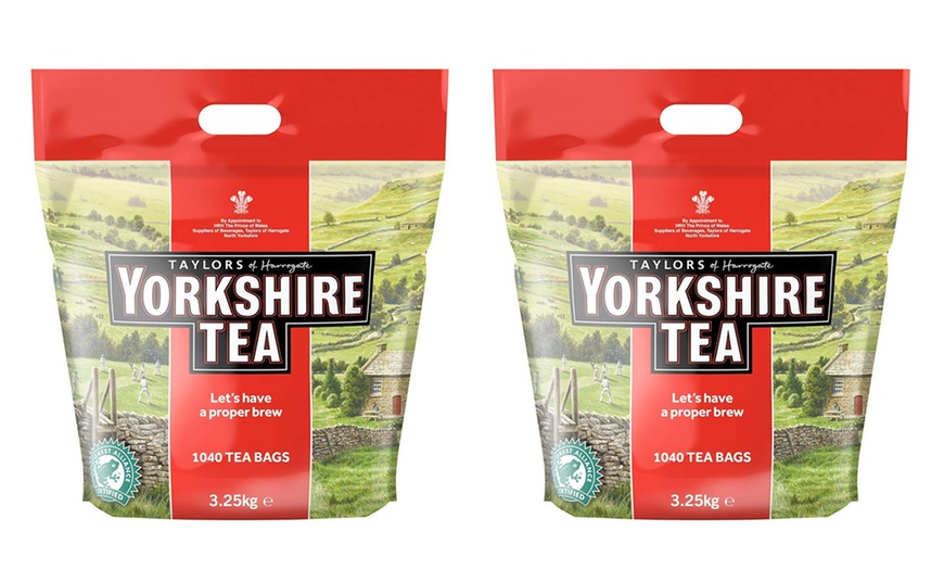 Image 2: 1040 Yorkshire Tea bags