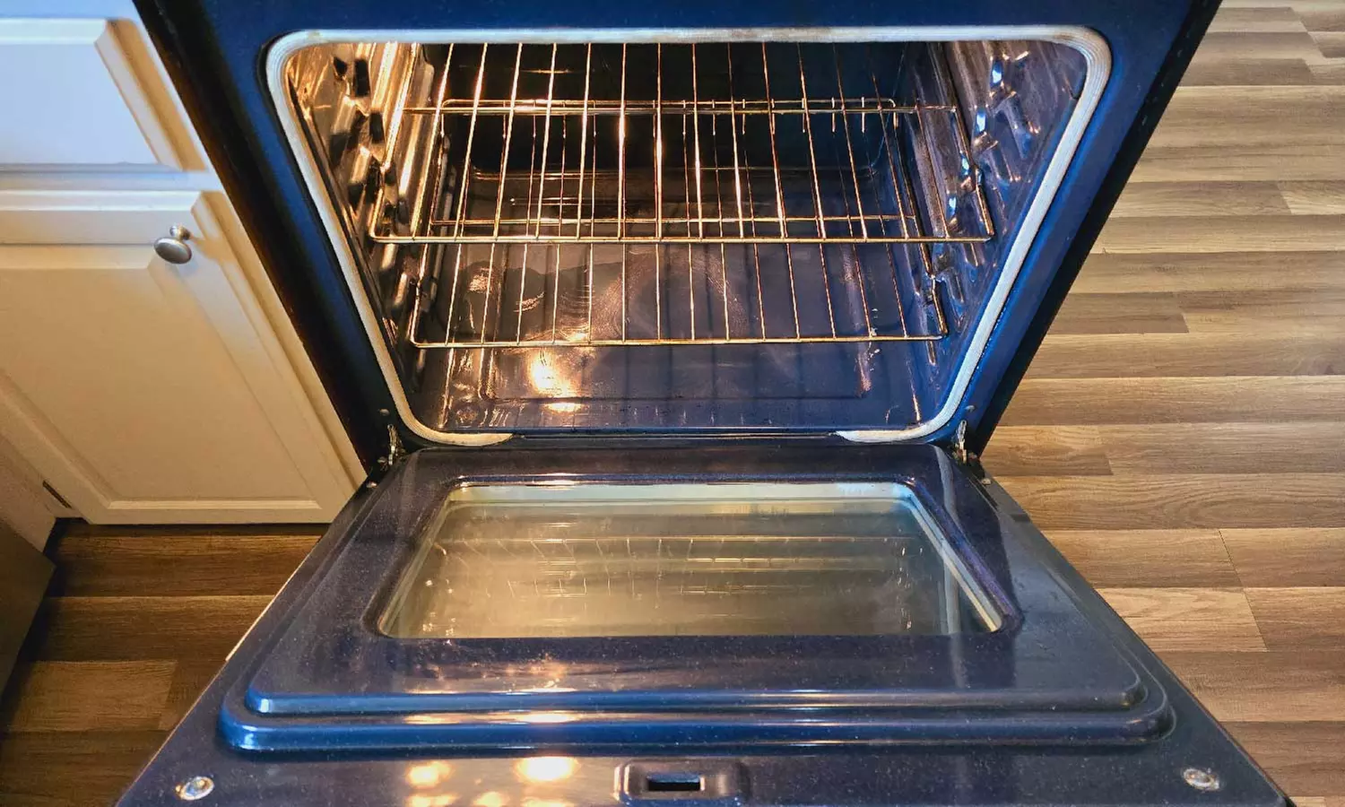 Spotless Move In/Out Cleaning Services – Multiple Hour Options