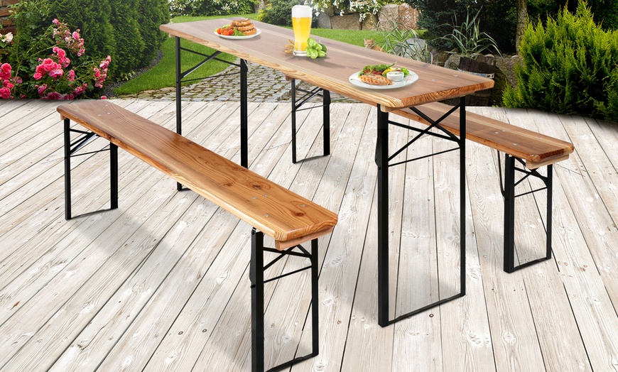 Image 5: Beer Table Set