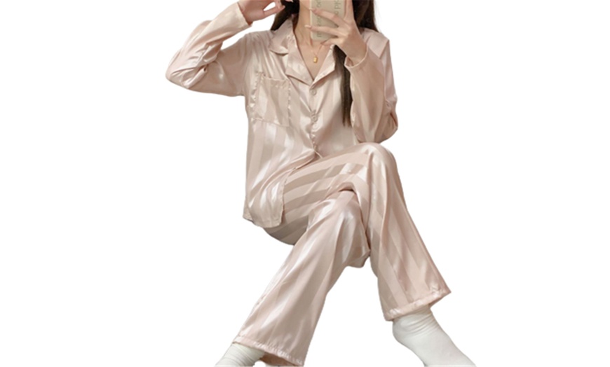 Image 7: Women's Two-Piece Satin Stripe Pyjamas Set