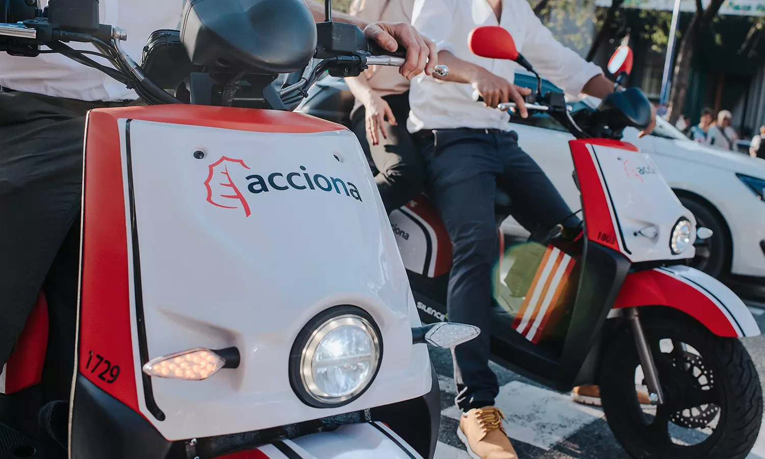 Paga 0 € y obtén 30 minutos de alquiler de moto con Acciona Motosharing - Second Medium