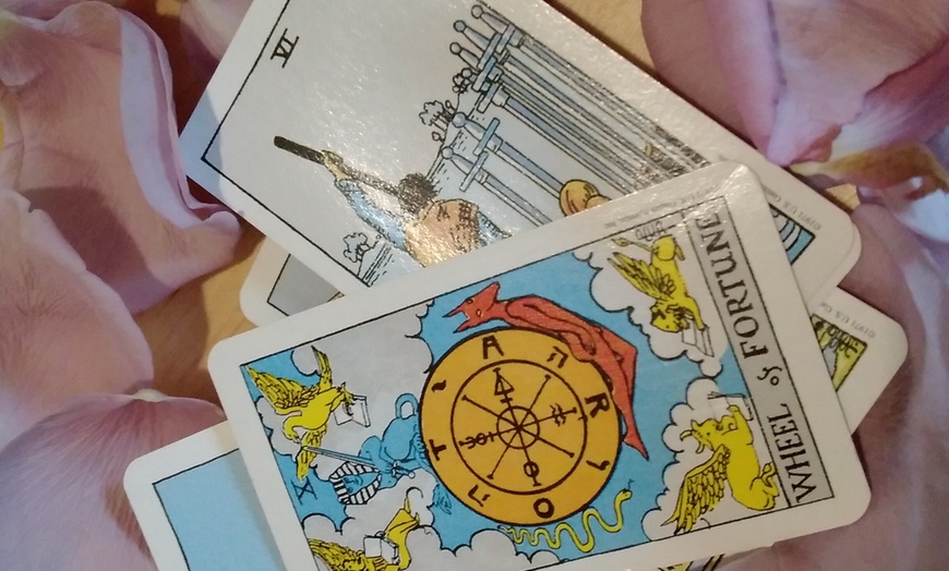 Image 6: Clairvoyance and Tarot Card Readings