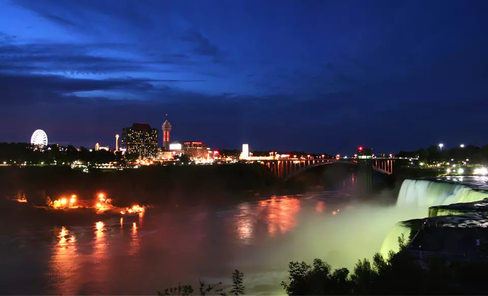 Stay with Dining and Slot Credits at Best Western Fallsview Hotel in Niagara Falls, ON. Dates Available into March. - Second Medium