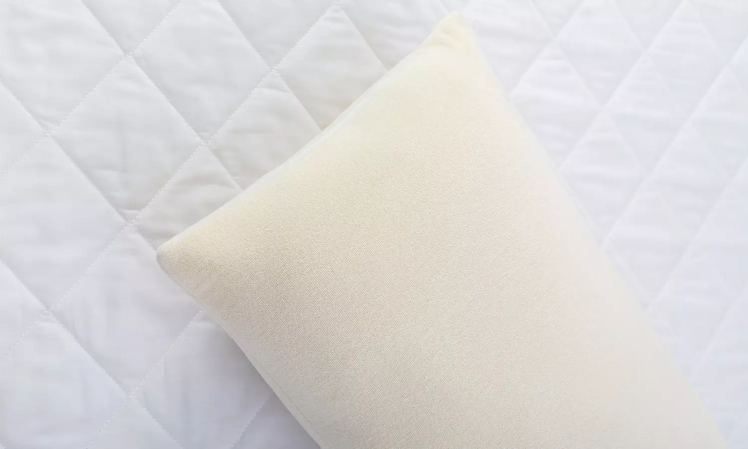 2 Slumberdown Memory Foam Pillows - Second Medium