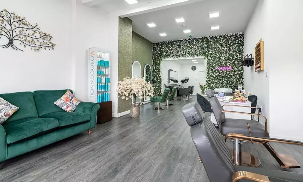 Up to 52% Off on Hair Colour / Highlights at Glitz salon