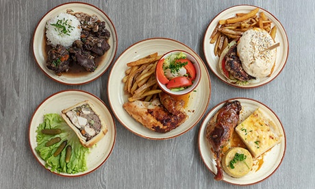 Menu avec entrée, plat et fromage ou dessert au choix (carte) pour 2 ou 4 personnes dès 39€ au restaurant Un Coq A Lyon