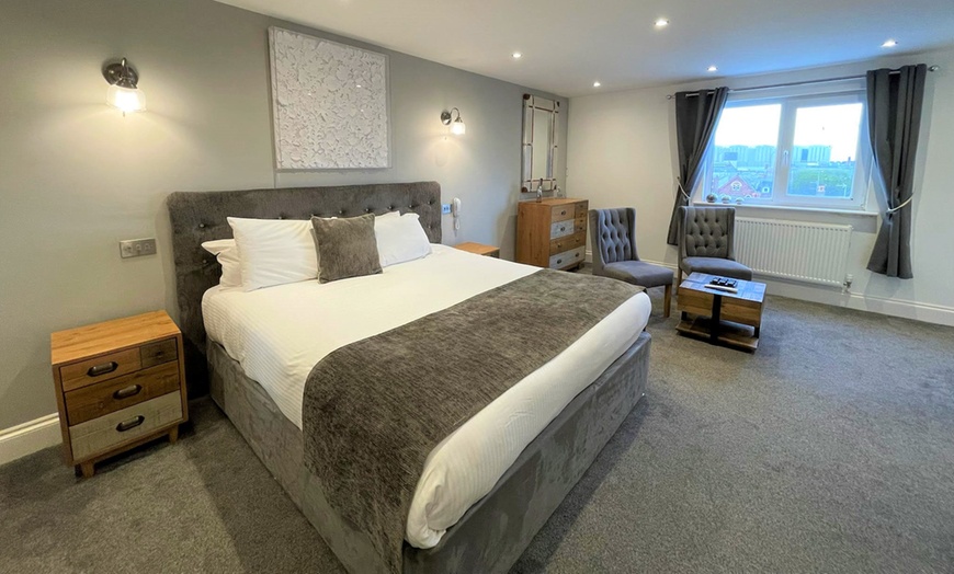 Image 2: Cumbria: Deluxe Double Room with Breakfast