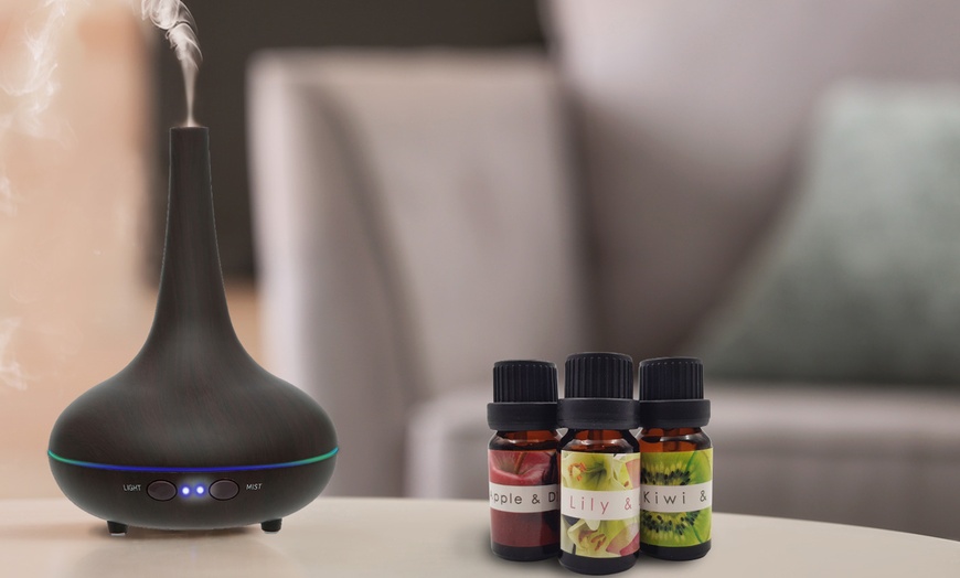 Image 14: Aroma Diffuser with Essential Oil