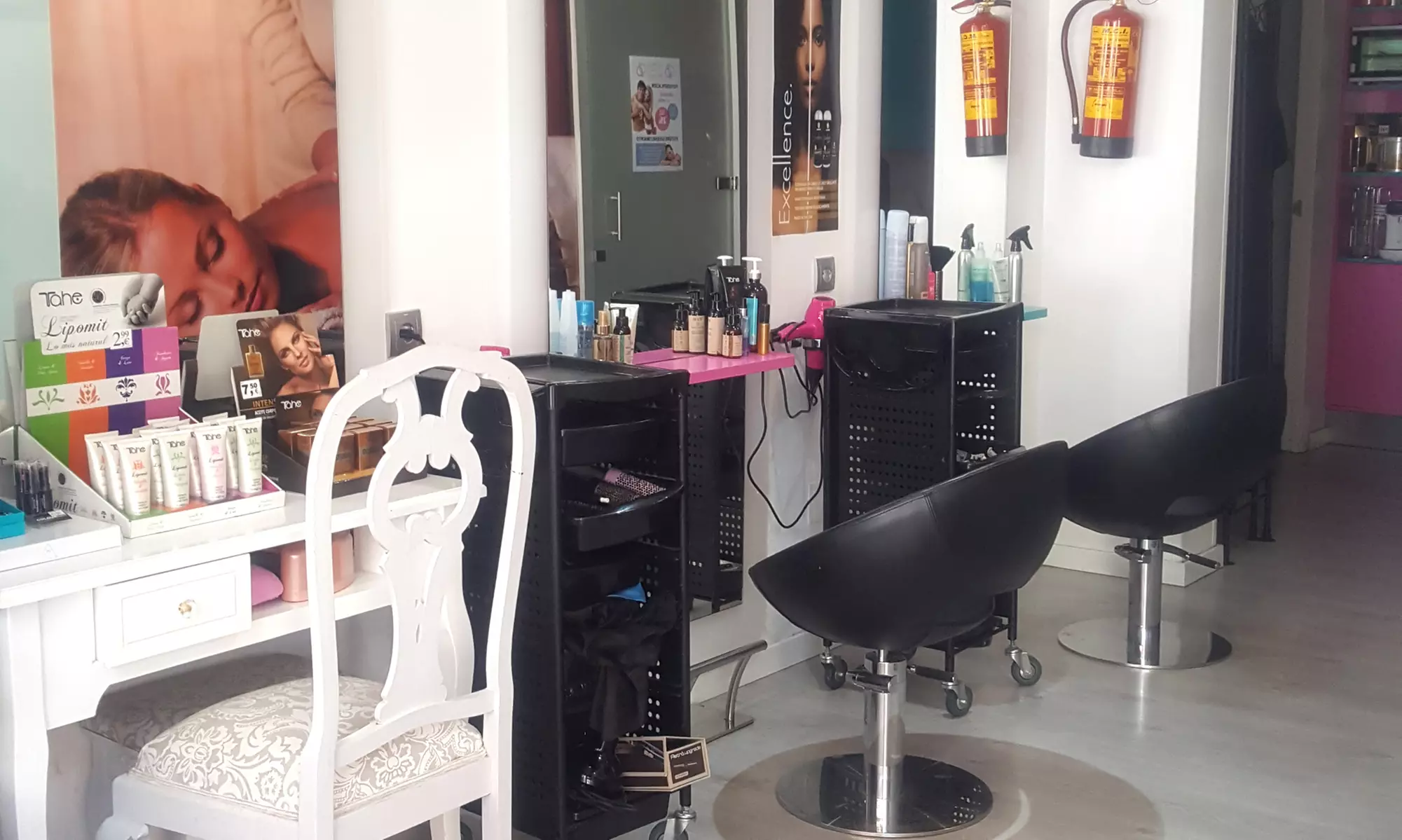 Peluquería con tinte y/o mechas