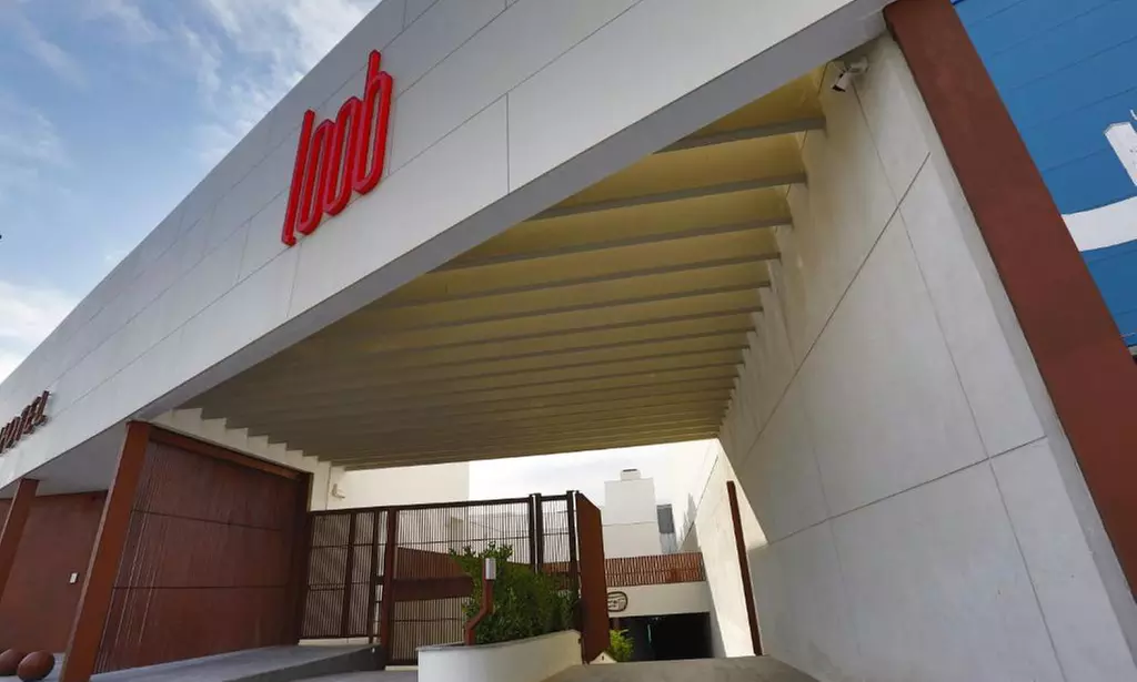 Valencia: Junior o Master Suite con desayuno y botella de cava