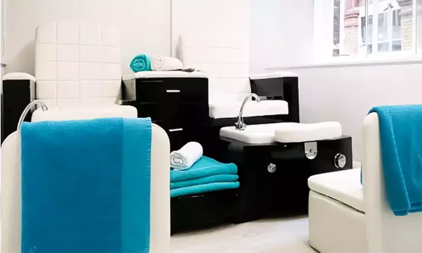 Facial or Massage Pamper Package Treatment at Beauty on the spot