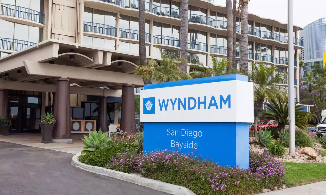 Discover Wyndham San Diego Bayside: Hotel & Scenic Views