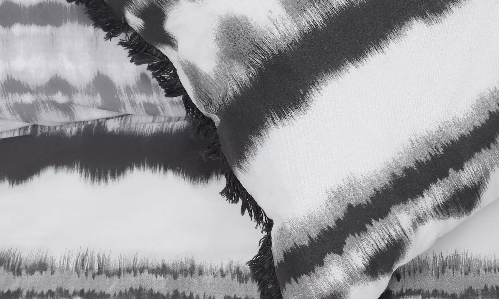 Tie Dye-Design Reversible Bedding Set