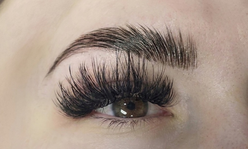 Image 4: Classic Eyelash Extensions w/Custom Lash Mapping for Effortless Beauty