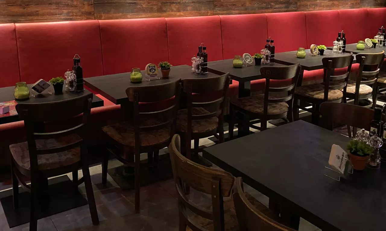 Schnitzel, Pommes frites & Salat