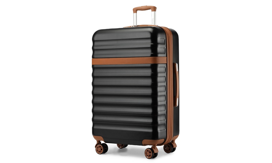 Image 9: Lightweight Hard Shell ABS+PC Suitcase with TSA Lock 