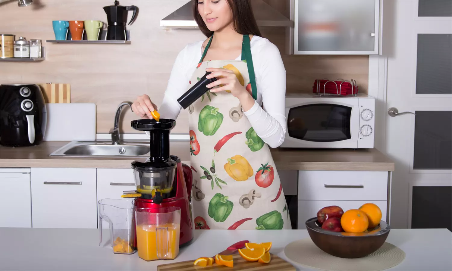 Extracteur de jus 150 W avec système de pression à froid de la marque Jocca - Second Medium