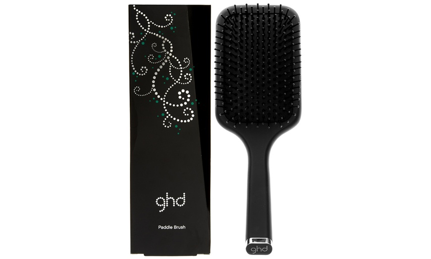 Image 3: GHD IV Styler and Accessories