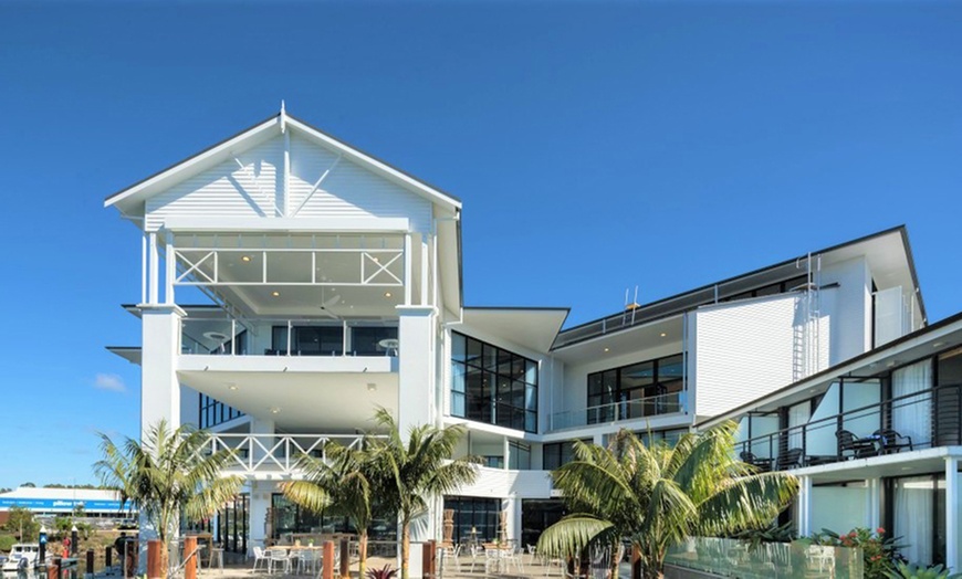 Image 19: 4* Port Macquarie: Standard Room or Suite with Breakfast, Wine, & More