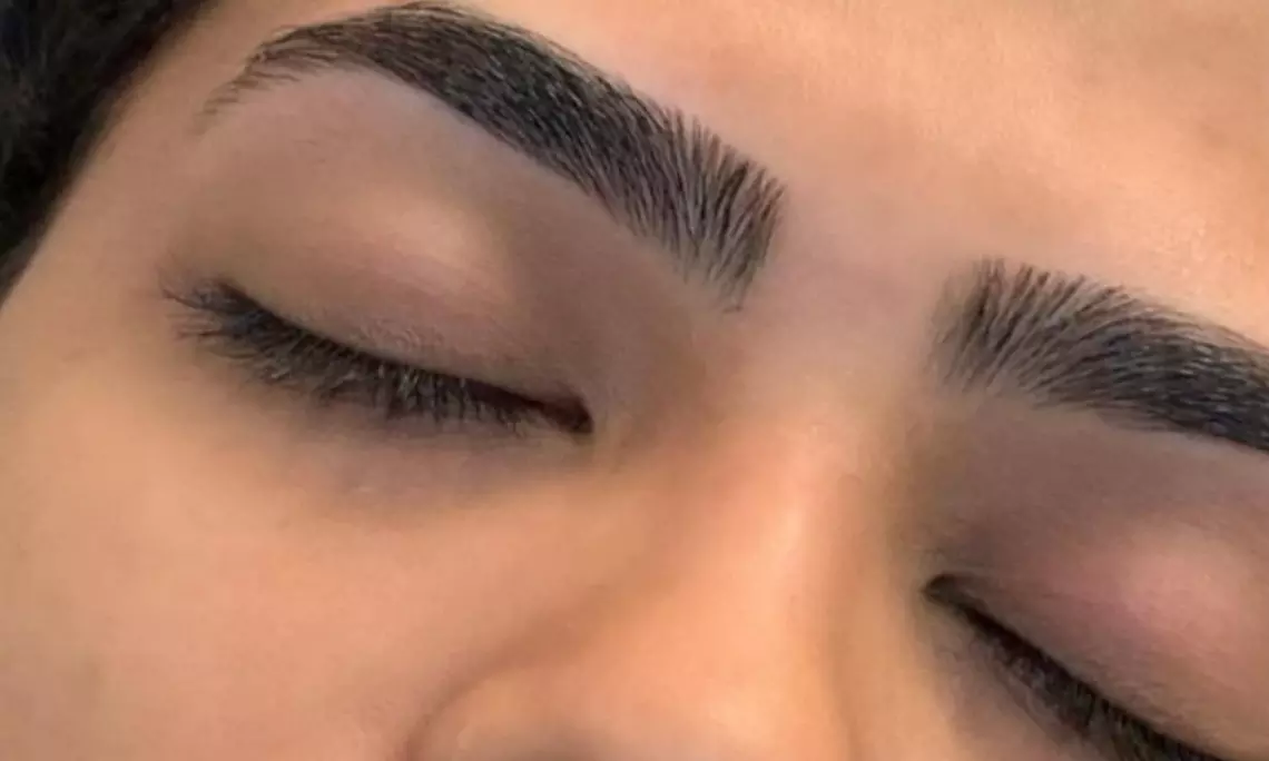 Achieve Flawless Brows with Eyebrow Threading and Tinting