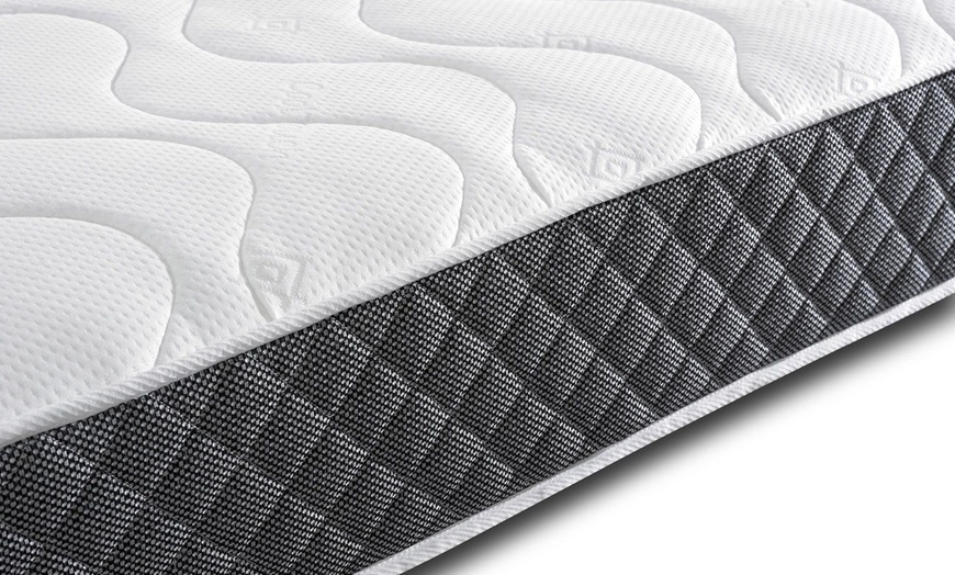 Image 4: Hypo-Allergenic Memory Spring Mattress